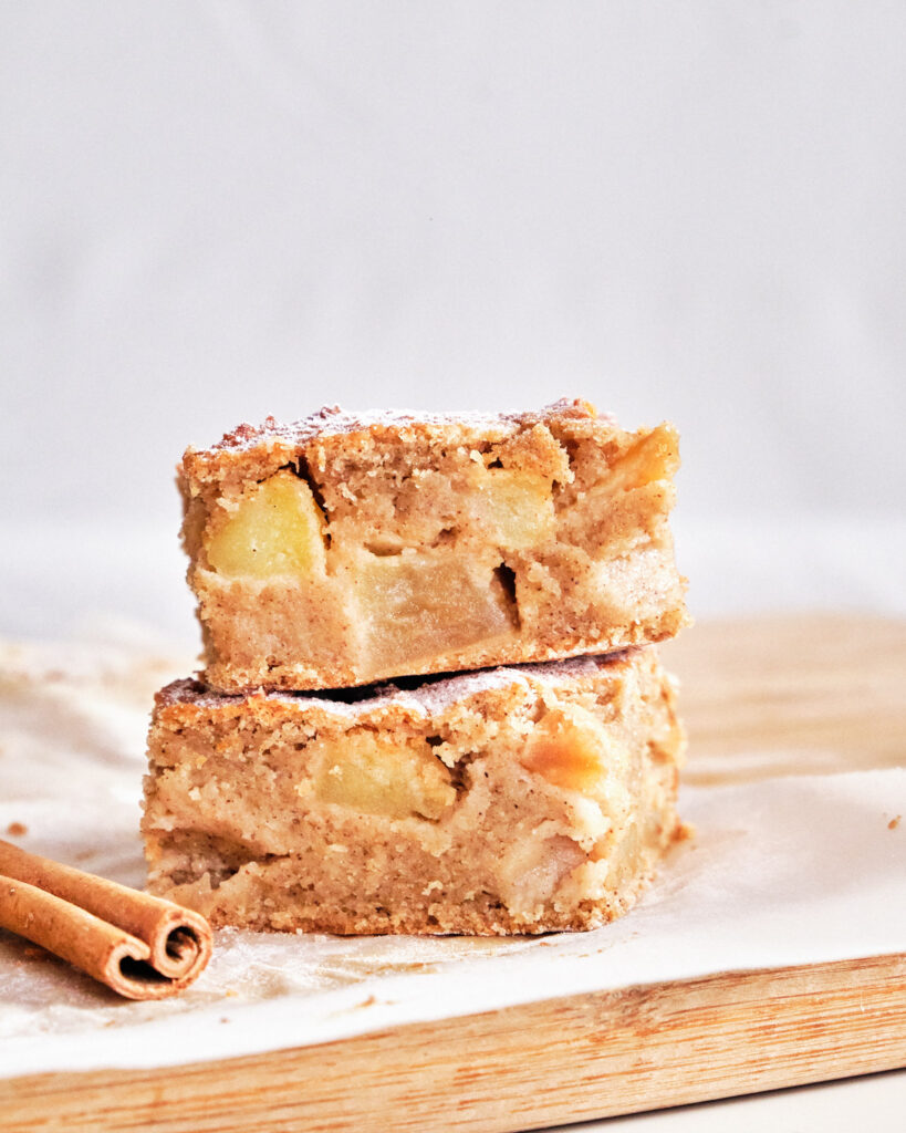 Healthy Apple Cake (glutenfree) TastyOm